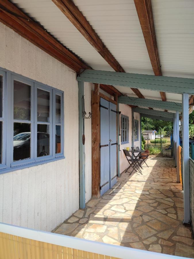 Chalet Dans La Foret....Adorable 1 Bedroom Chalet Surrounded By Woodland Pressignac Luaran gambar